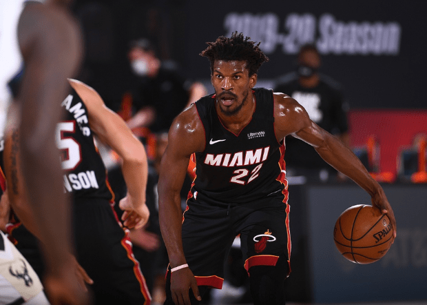NBA季后赛生死战，巴特勒三双热火淘汰雄鹿