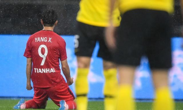 德甲勒沃库森补时争议点球绝杀狼堡终结对手四连胜登顶引热议